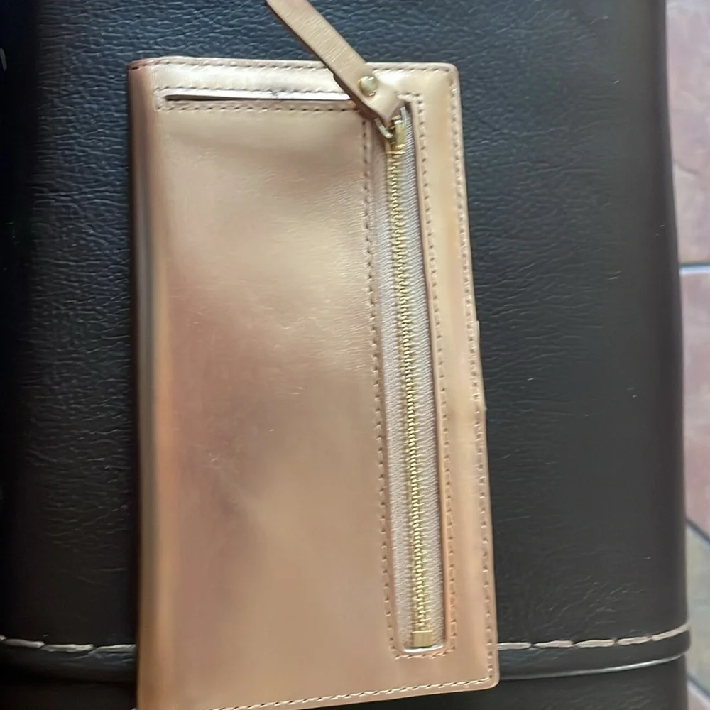 Kate Spade Wallet - Picture 5 of 8